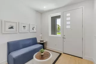 Photo #5: ML82012020 Listing 