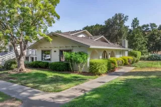 Photo #1: ML82012040 Listing 