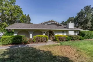 Photo #2: ML82012040 Listing 