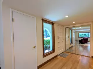 Photo #4: ML82012040 Listing 