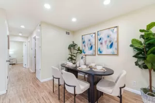 Photo #5: ML82012155 Listing