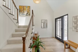 Photo #5: ML82012178 Listing