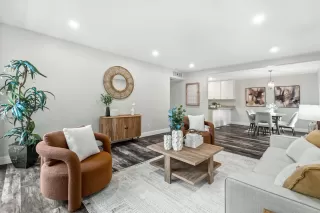 Photo #4: ML82012218 Listing 