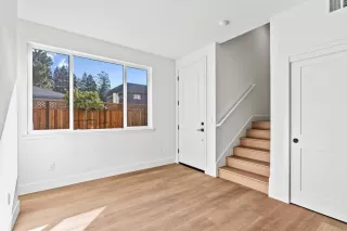 Photo #3: ML82012221 Listing 