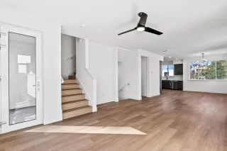 Photo #6: ML82012221 Listing 