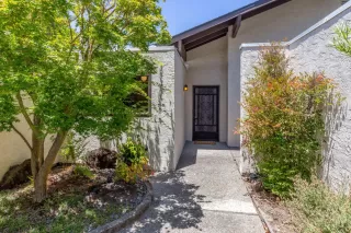 Photo #4: ML82012282 Listing 