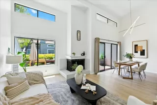 Photo #1: ML82012370 Listing 