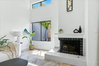 Photo #6: ML82012370 Listing 