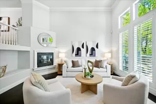 Photo #4: ML82012446 Listing 