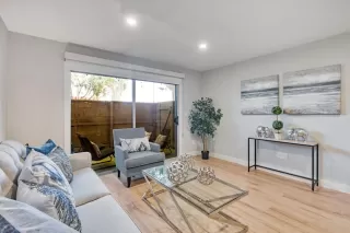 Photo #6: ML82012502 Listing