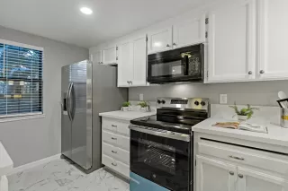 Photo #5: ML82012508 Listing