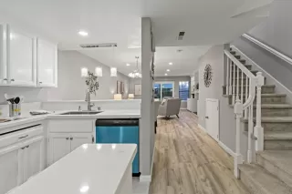 Photo #6: ML82012508 Listing