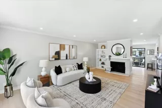 Photo #2: ML82012510 Listing 