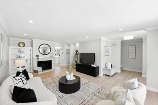 Photo #4: ML82012510 Listing 