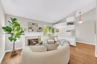 Photo #6: ML82012575 Listing 