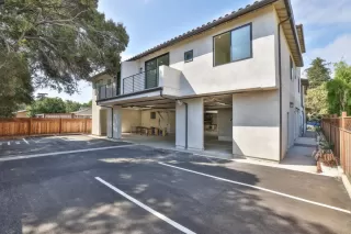 Photo #2: ML82012639 Listing 