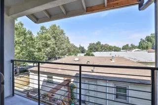 Photo #5: ML82012639 Listing 