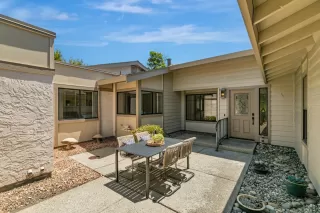 Photo #4: ML82012657 Listing 