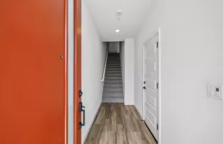 Photo #4: ML82012679 Listing