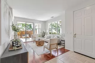 Photo #4: ML82012877 Listing