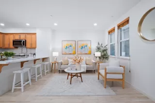 Photo #5: ML82012971 Listing 