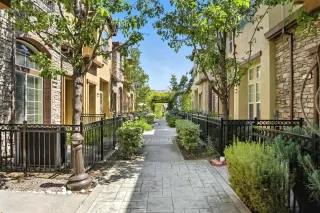 Photo #3: ML82012974 Listing 