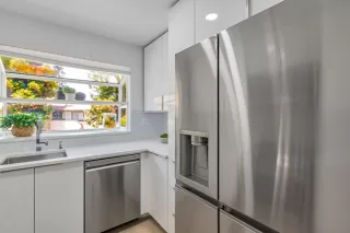 Photo #4: ML82012988 Listing