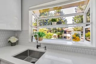 Photo #5: ML82012988 Listing