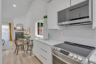 Photo #6: ML82012988 Listing