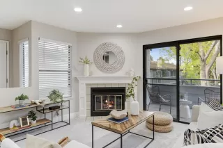 Photo #5: ML82013143 Listing 