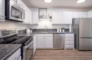 Photo #6: ML82013178 Listing 