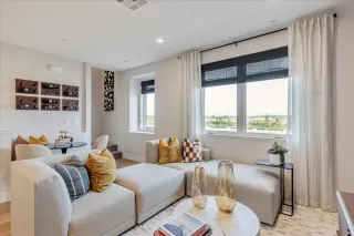 Photo #3: ML82013187 Listing 