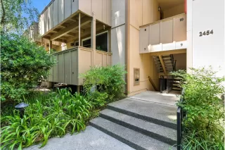 Photo #2: ML82013209 Listing 