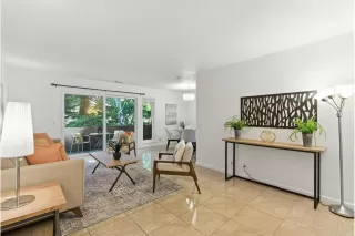 Photo #6: ML82013209 Listing 