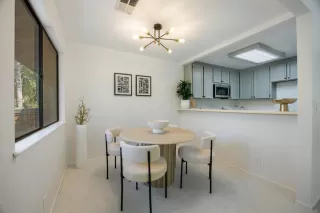 Photo #5: ML82013211 Listing 