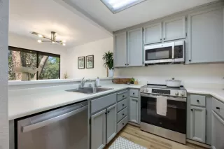 Photo #6: ML82013211 Listing 