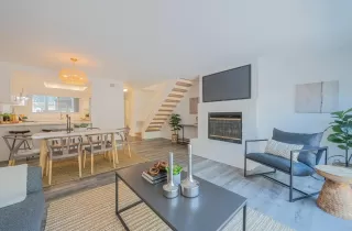 Photo #4: ML82013213 Listing 