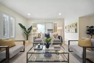 Photo #2: ML82013321 Listing 