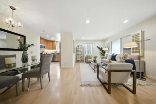 Photo #6: ML82013321 Listing 