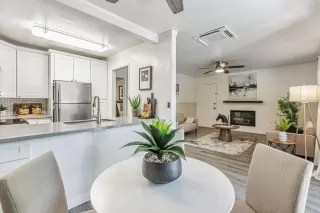 Photo #2: ML82013327 Listing