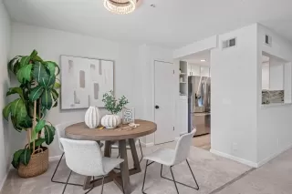 Photo #5: ML82013368 Listing