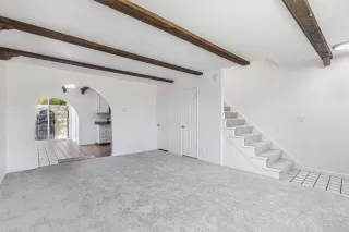 Photo #3: ML82013413 Listing 