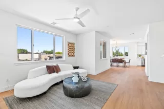 Photo #4: ML82013420 Listing