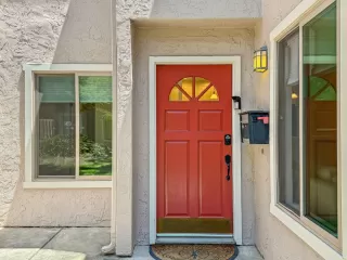 Photo #4: ML82013435 Listing 