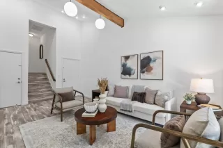 Photo #4: ML82013488 Listing 