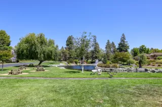 Photo #5: ML82013509 Listing 