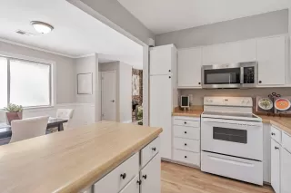 Photo #6: ML82013552 Listing 