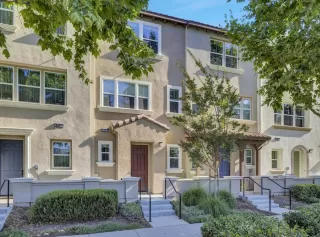 Photo #3: ML82013581 Listing