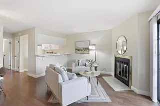 Photo #4: ML82013597 Listing 