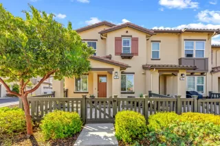 Photo #4: ML82013607 Listing 